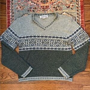 Vintage Nordic knit fair isle sweater size medium made in USA